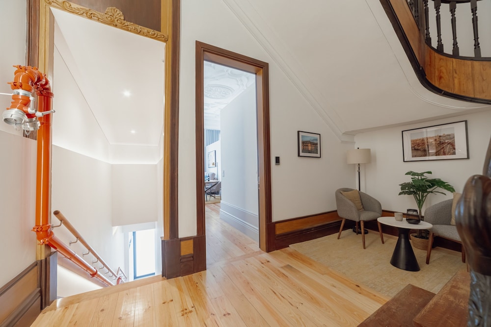 Heart OF Porto Apartment A by Vacationy