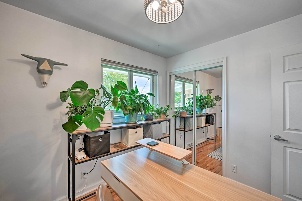 < 7 Mi to Dtwn: Denver Home w/ Large Yard!