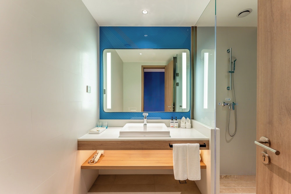 Holiday Inn Express Shenzhen Guangming by IHG