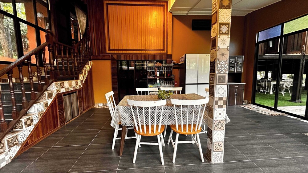 Charming Nature Kampung Home for Family Getaways