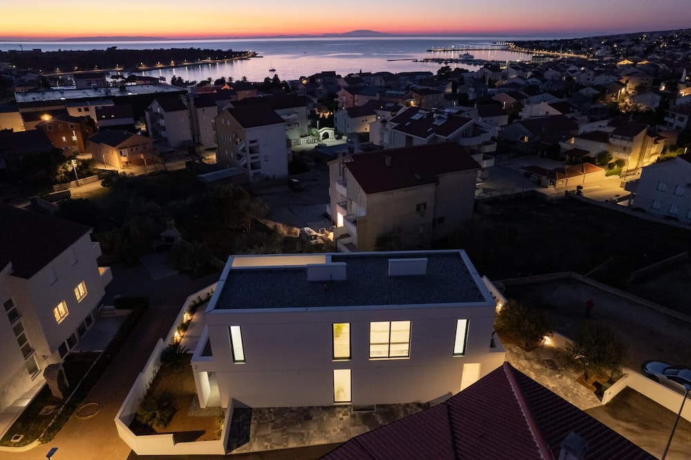 Villa Cataleya with private heated pool