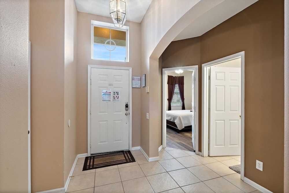 Windsor Palms Resort 4 Bedroom Pool Home + Game Room 4 Home