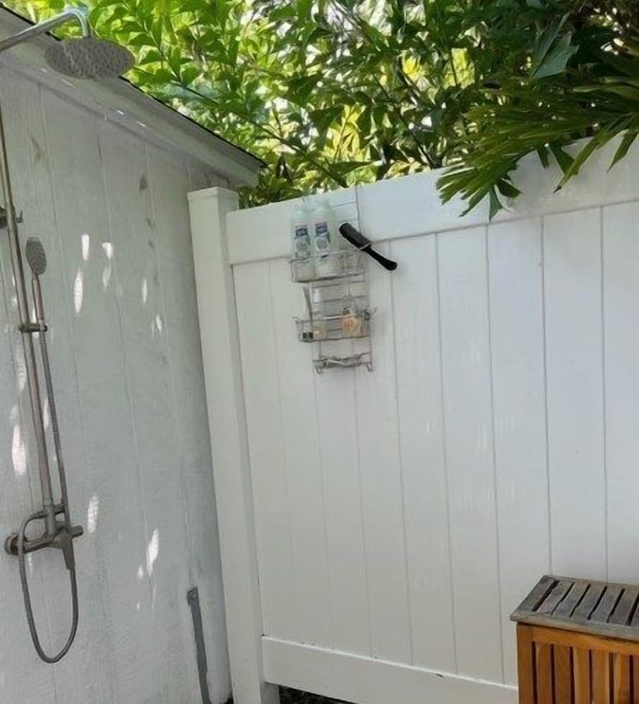 2404 Ave B 2 Bedroom Cottage by RedAwning