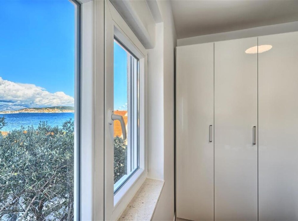 Apartment Aniva - 50 m From the sea