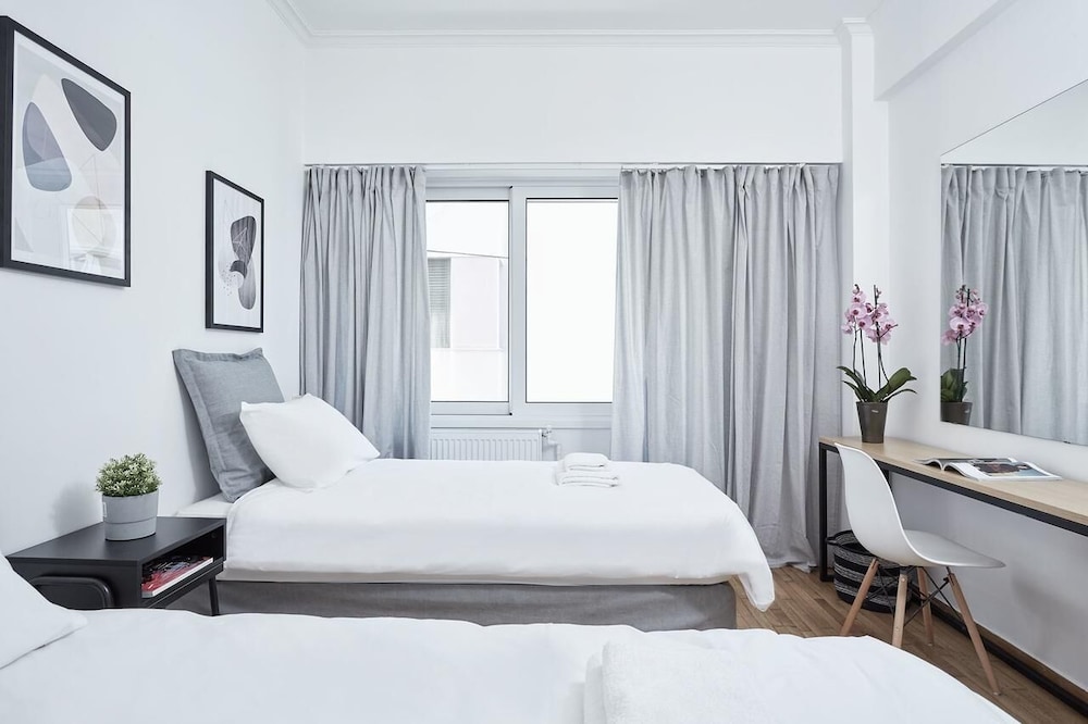 Kolonaki Square Executive Apartment