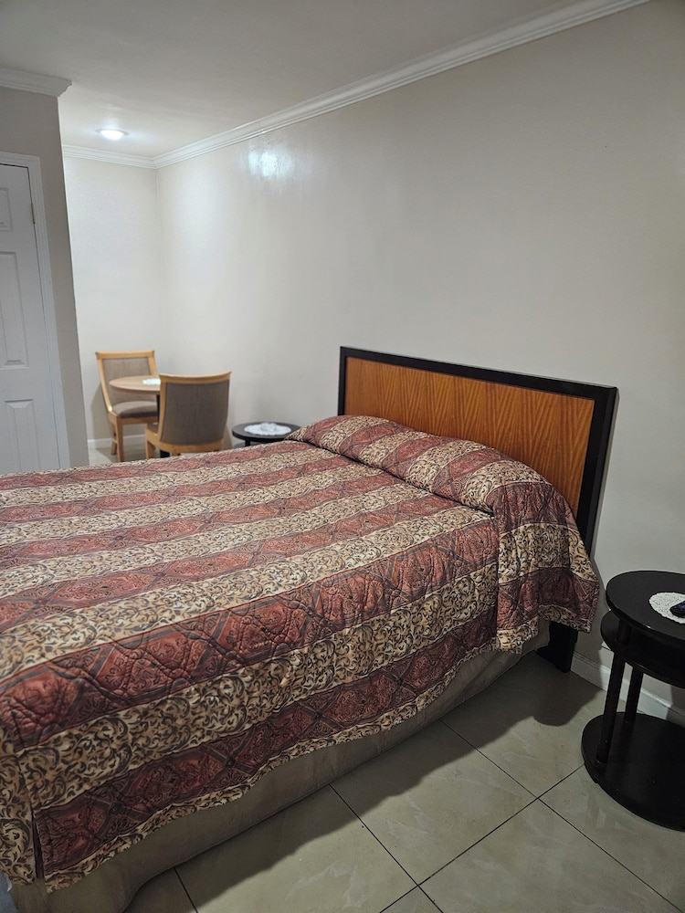 Branding Iron Motel view 5