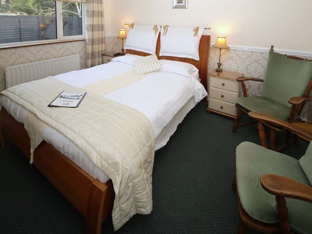 Launard House