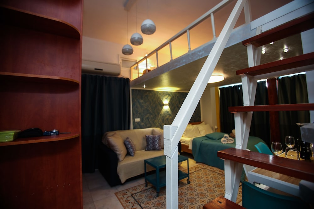 Elena Apartments