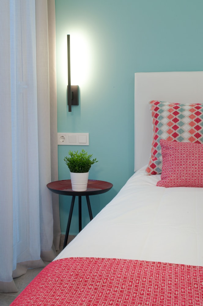 ABAL Apartments - Barrio