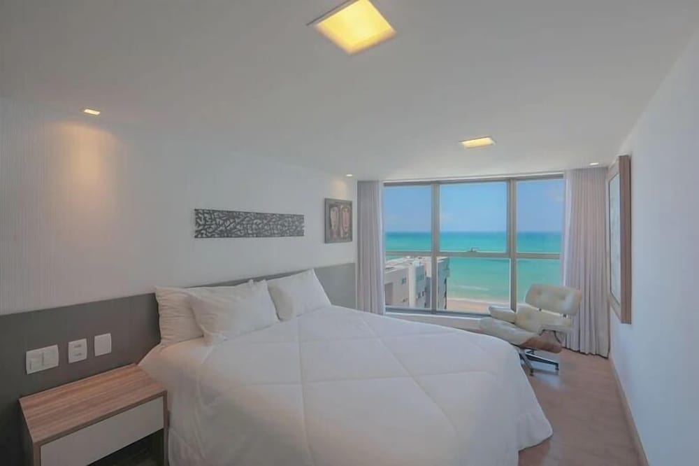 HY Beach Flats