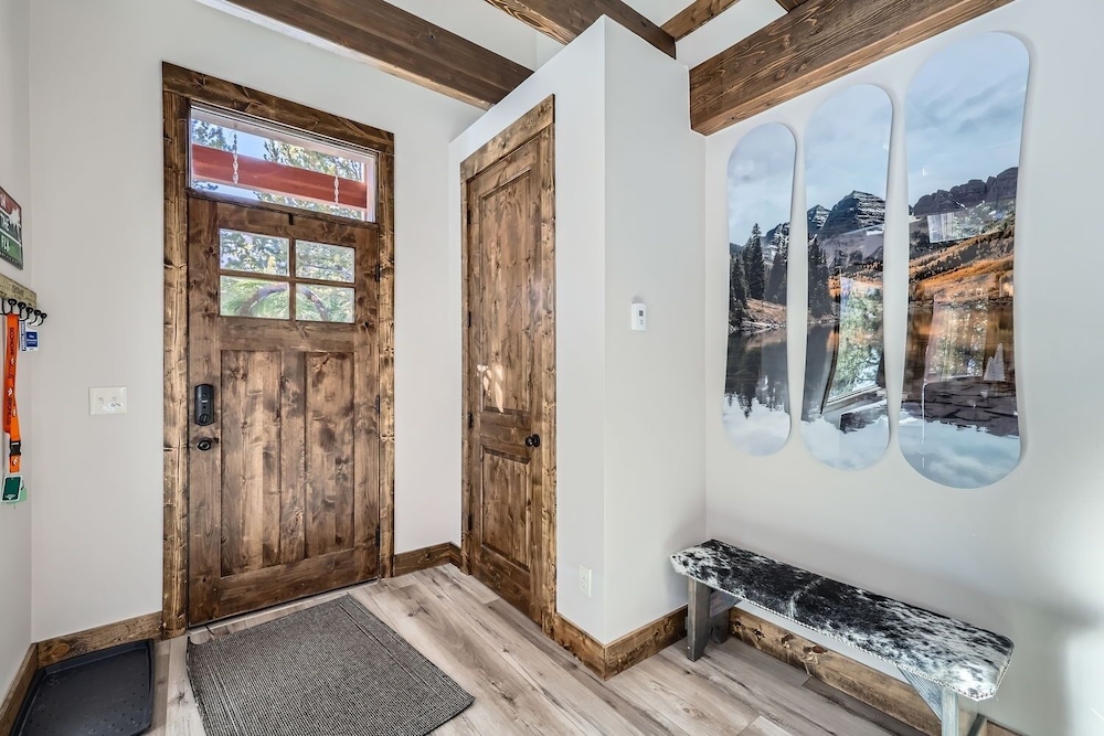 1890 The Seasons 3 Bedroom Townhouse