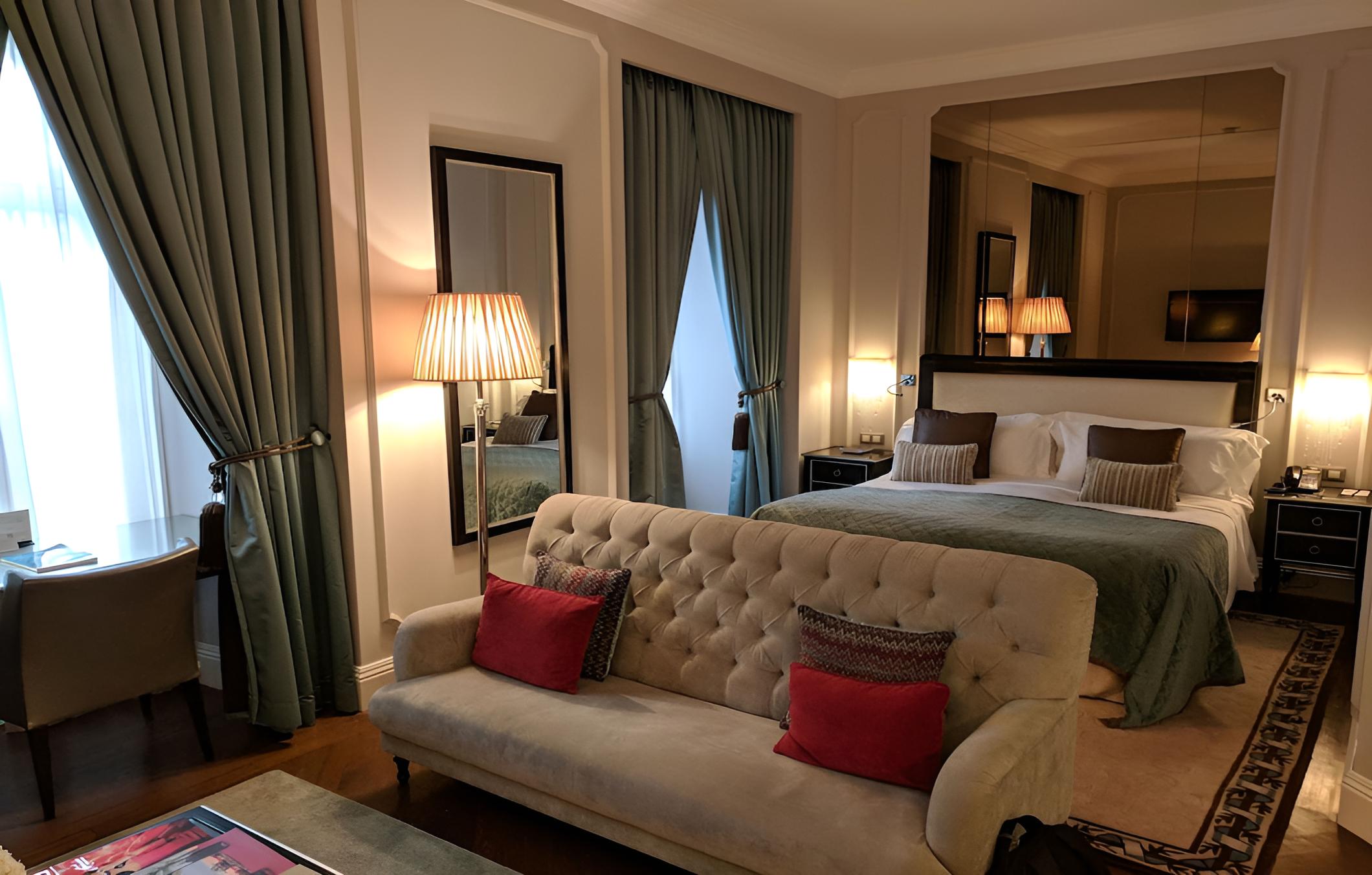 Hotel & Resort Luxury Suites