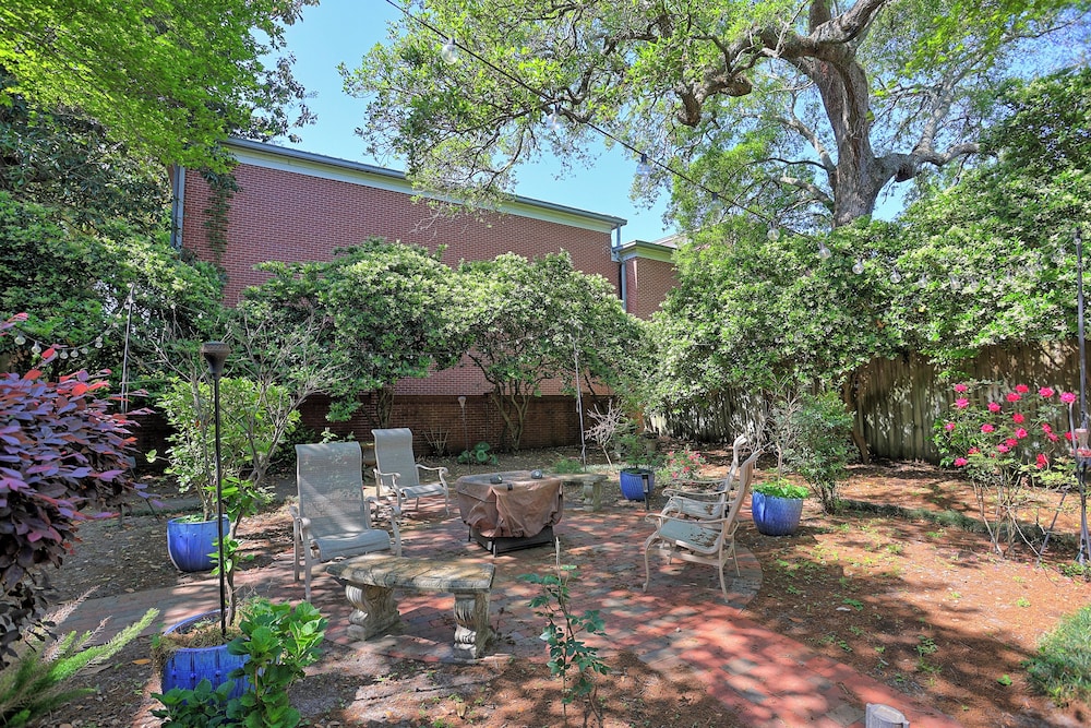 Quiet Historic Corner Home Near Downtown