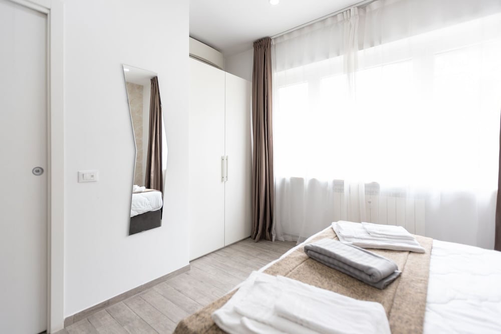 247 LuxuryRooms
