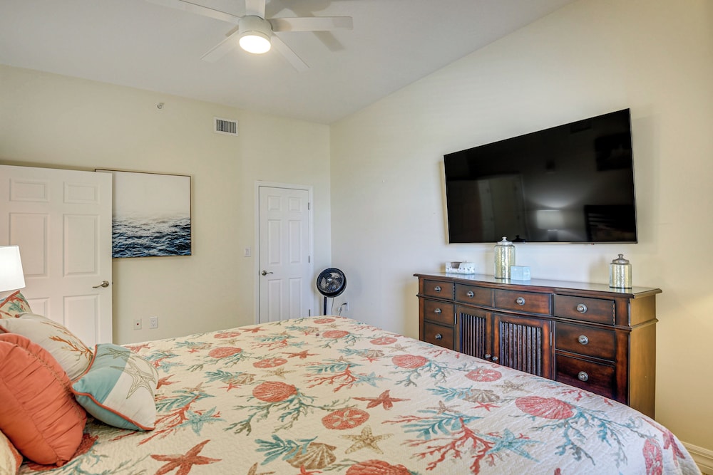 Direct Beach Access: NSB Condo w/ Community Perks
