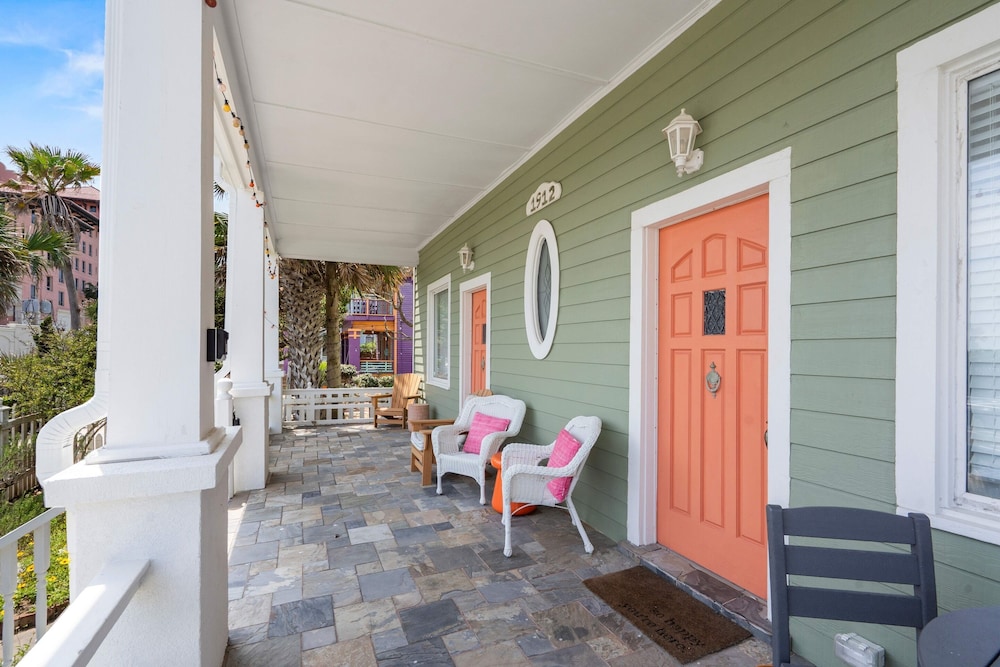 Trish's Stor Mara by Ryson Vacation Rentals