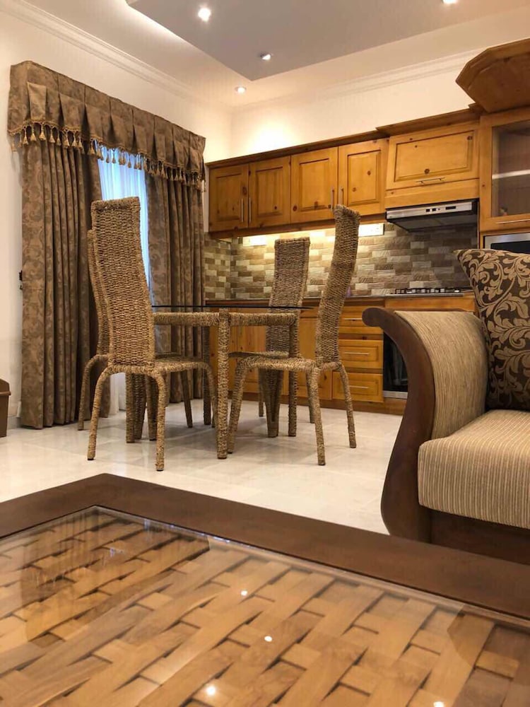Kandy Api Cottage