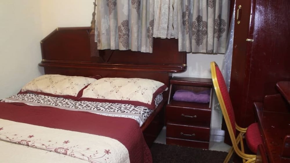Tobby Royal Suites view 4