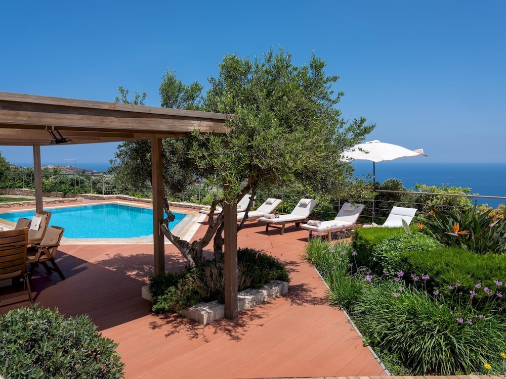 Luxury Villa Hara With Private Pool
