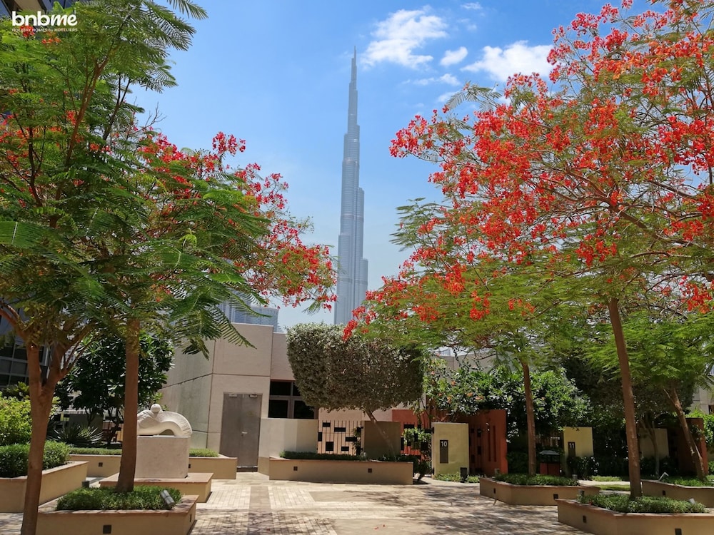 2 Min to Dubai Mall 1 BR