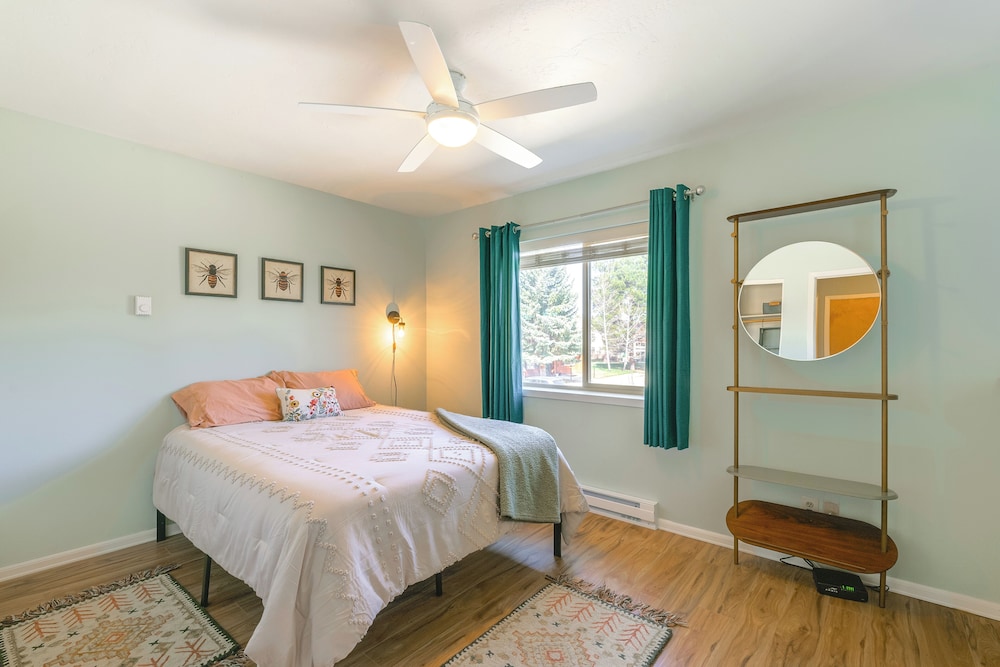 5 Mi to Hot Springs: Pagosa Springs Condo
