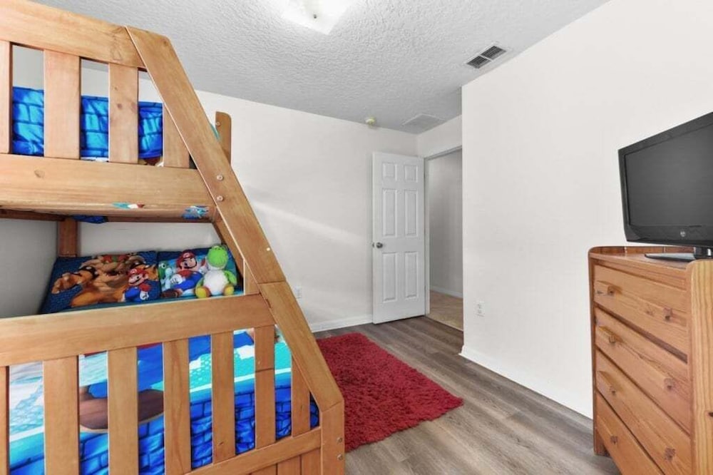 Cozy 4br Pool Home W/ Game Room Near Disney 4 Bedroom Villa