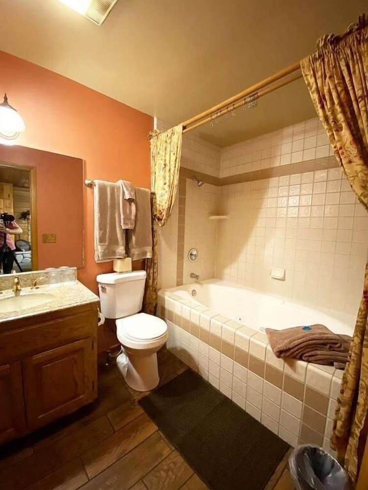 Eagle's Nest Lodge