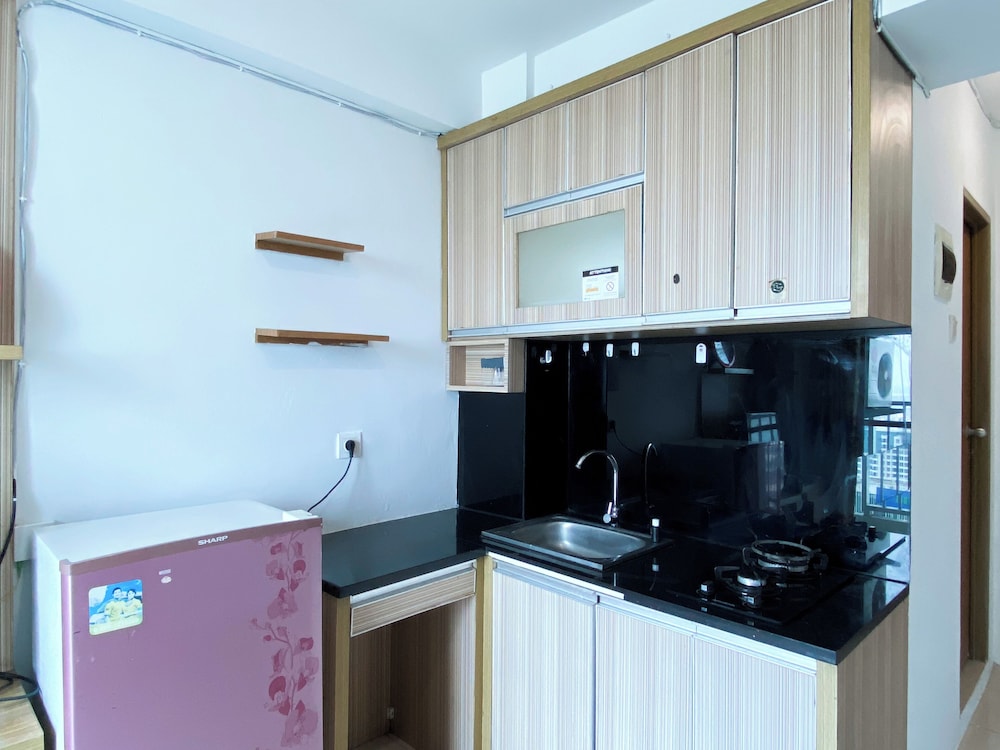 Good Deal And Homey 1Br Tifolia Apartment