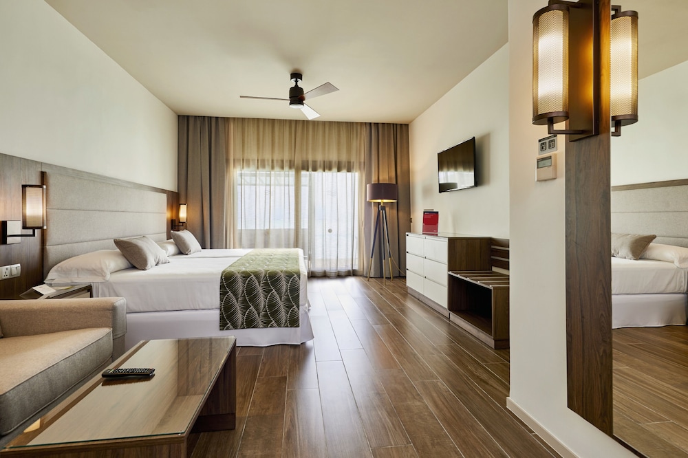 Hotel Riu Atoll - All Inclusive