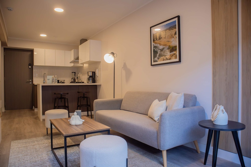 w Stunning 1BR w Terrace in Miraflores