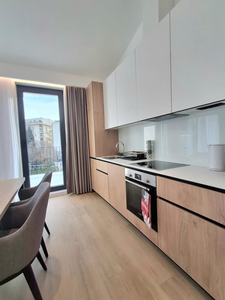 Onia Luxury Escape
