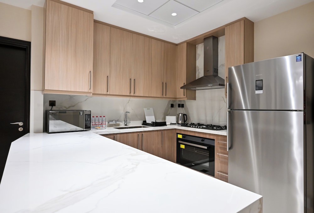 Elite Downtown Residence 2