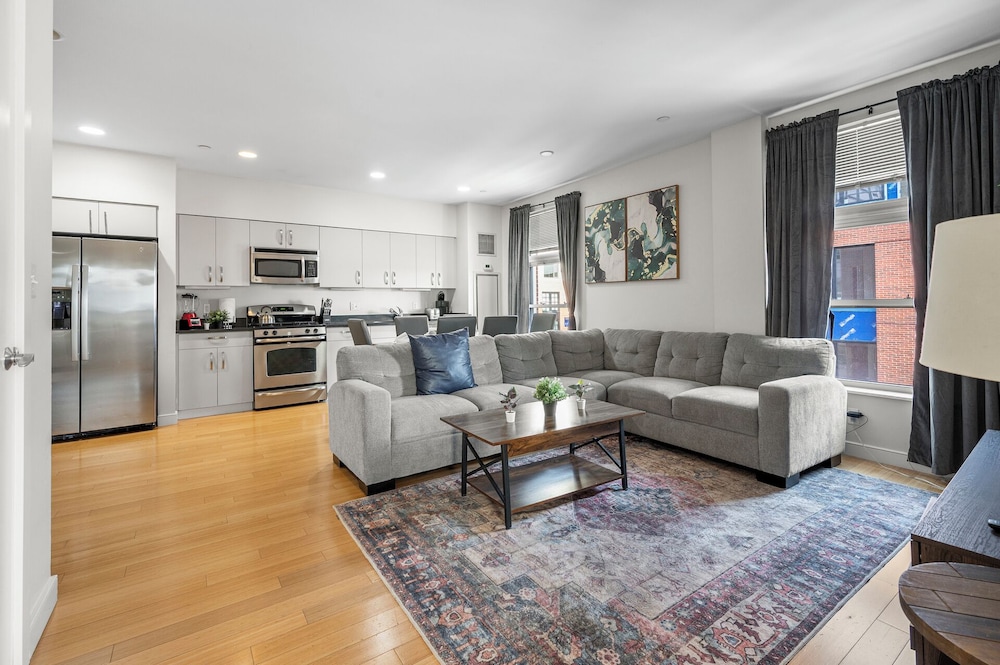 Furnished Apartment near BMC