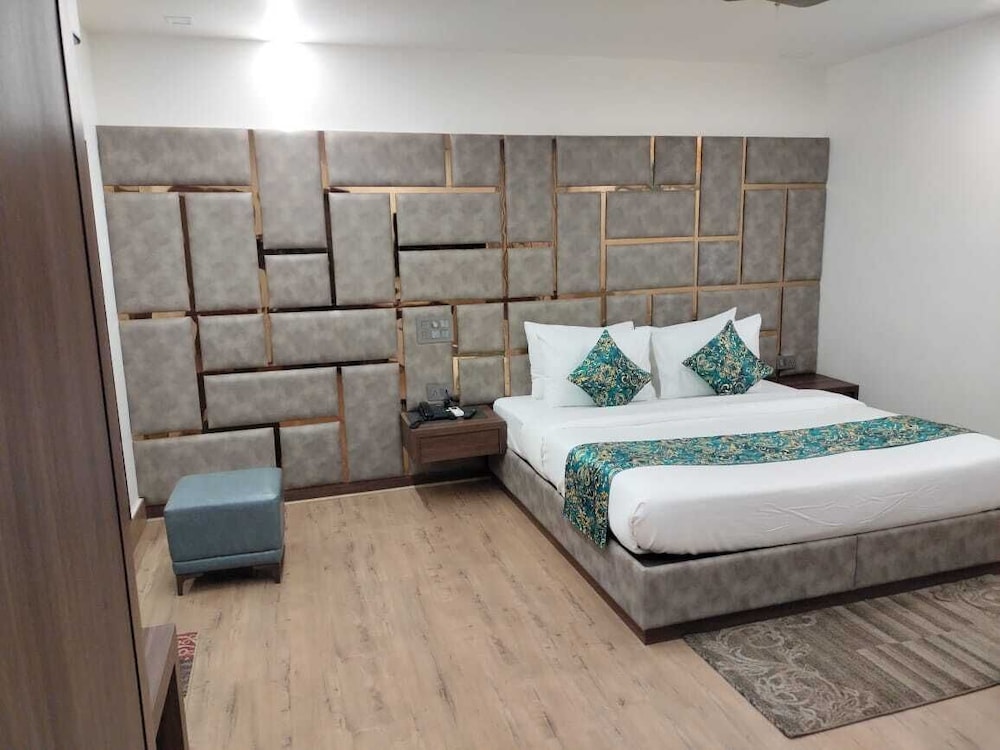 Narang Hotel