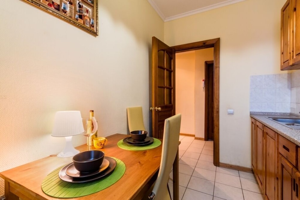 Apartment on Oruzheinyi 13 bld 2