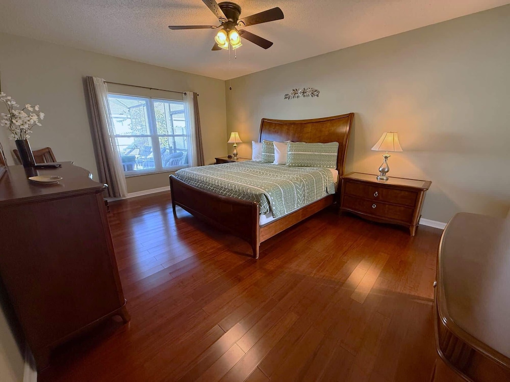 Spacious 5-bedroom Pool Villa in Southern Dunes