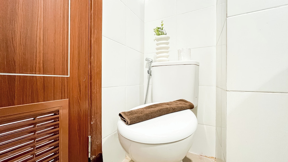 Minimalist Look 1Br At Apartment Vittoria Residence
