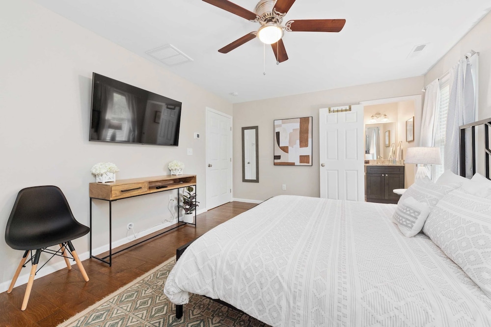 Cypress & Willow Buyout by Avantstay 2 Home Buyout! Sleeps 16!