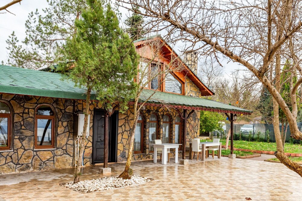 Charming Villa on the Shore of Sapanca Lake view 3