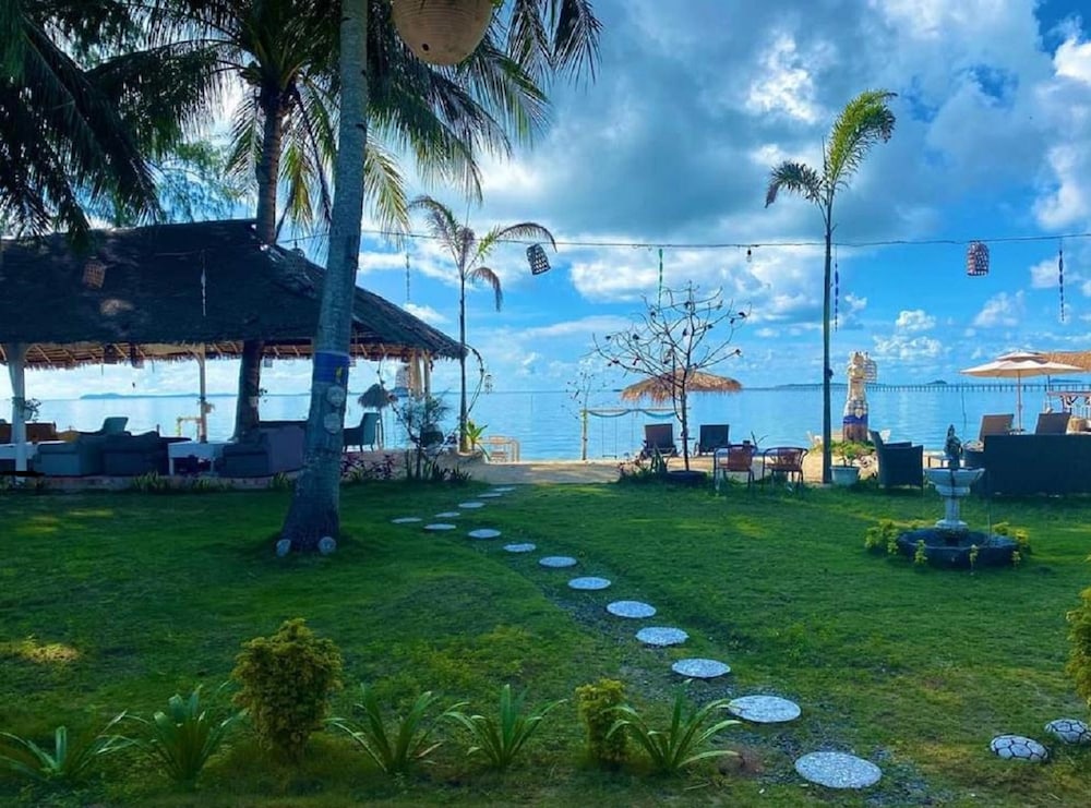 New Marjoly Beach & Resort