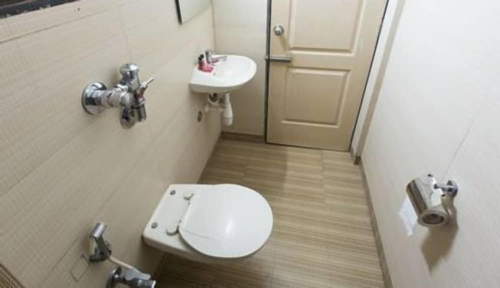 Arista Service Apartments - Khernagar photo 3