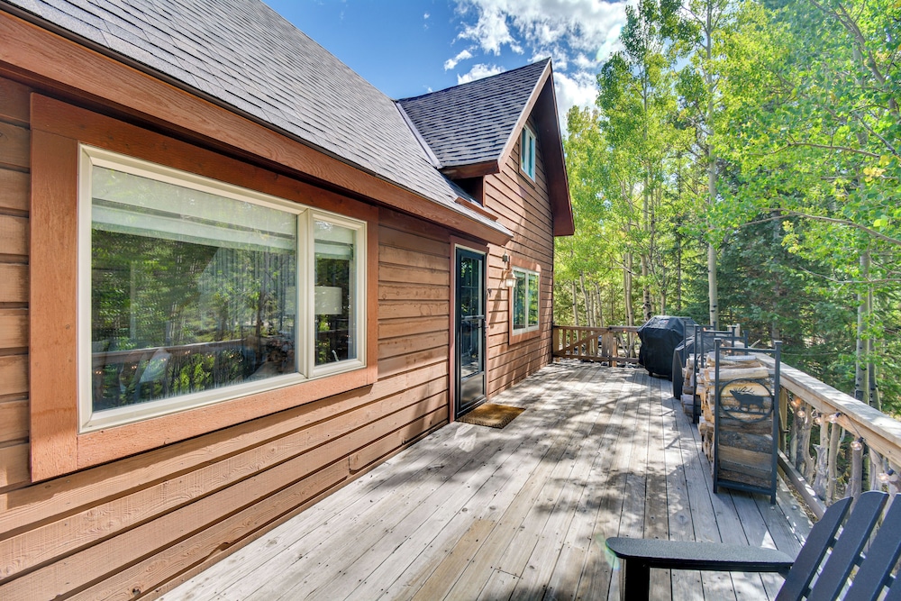 Hot Tub & Deck: Cabin Near Dtwn Alma & Breck
