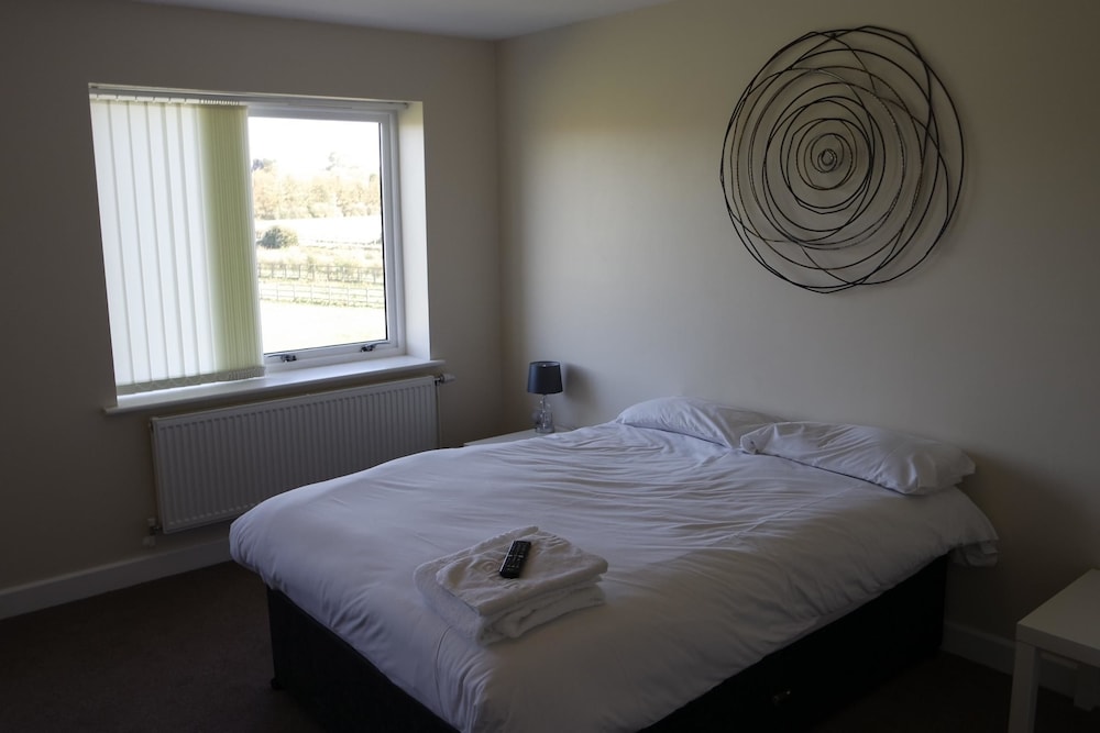 Jaylets Budget Glenfield view 4