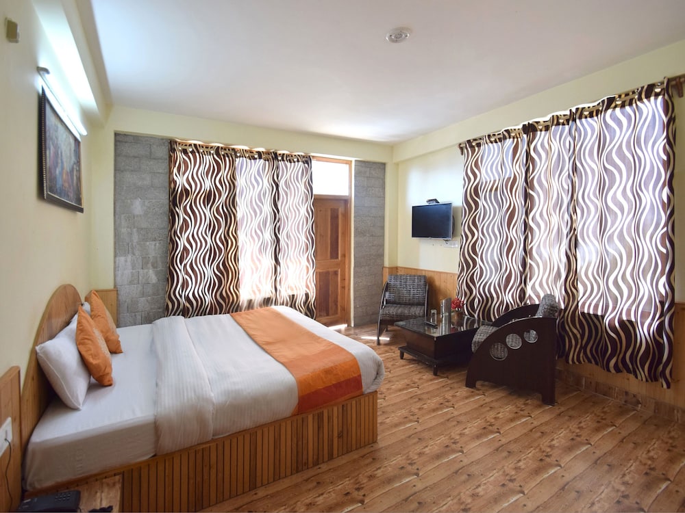 OYO 4782 Manzana Woodlet Cottage