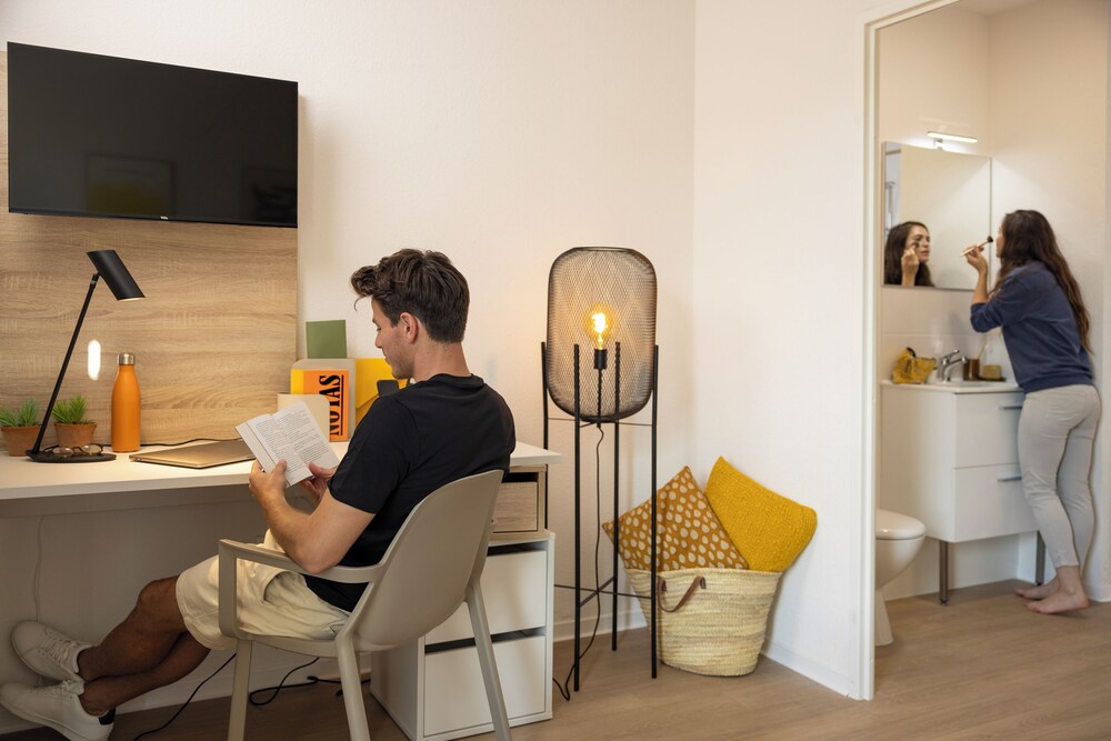 Montpellier Vacations - Apparteo Montpellier - Property Image 28