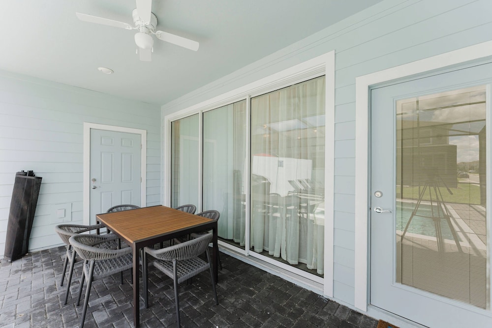 Family 5BR Windsor Island Princess Toy Story Rooms
