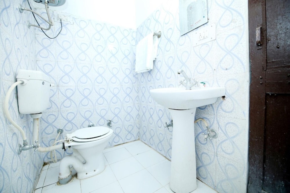 Hotel Kiran HP