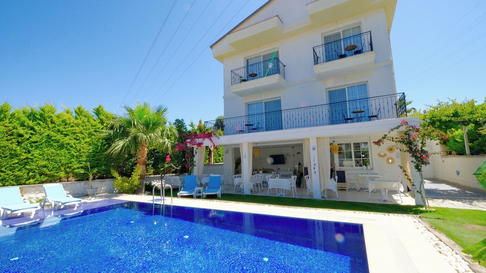 Lavinia Garden Alaçatı - Image 60