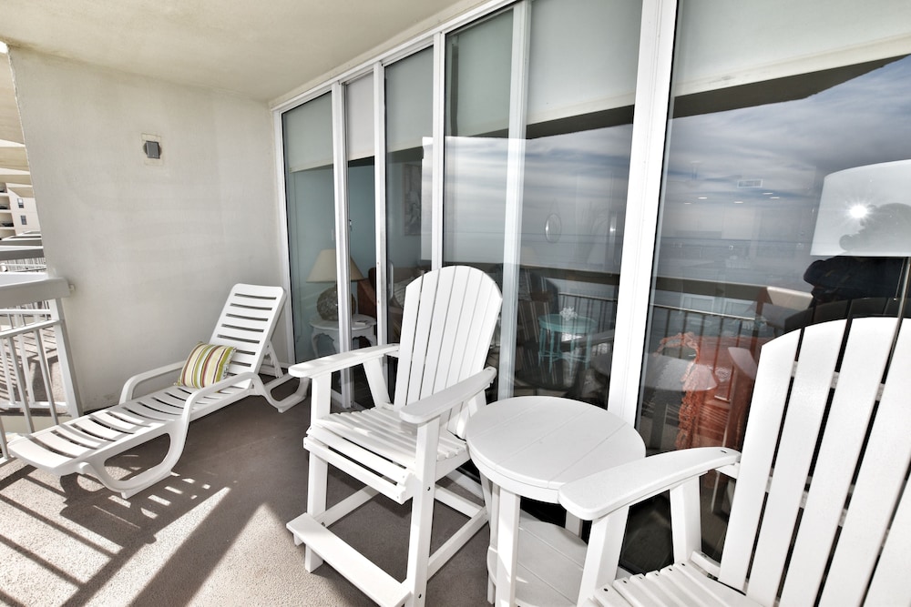 1008 Waters Edge Resort 1 Bedroom Condo
