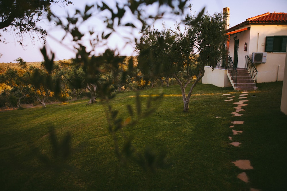 Vigla Village Hotel Apartment Resort photo 1